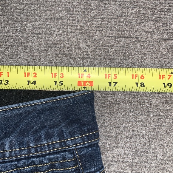 Democracy Jeans - Picture 5 of 7